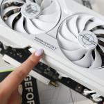 Card màn hình ASUS TUF RTX 4070 Ti SUPER 16GB GDDR6X White OC Edition