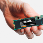 Ổ cứng NVMe Kioxia Exceria G2 Gen 3x4 wDRAM 1TB R2100, W1700 (LRC20Z001TG8)